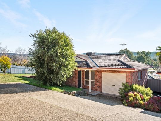 2/631 Pearsall Street, Lavington NSW 2641 - Townhouse For Rent | Domain - Photo 1