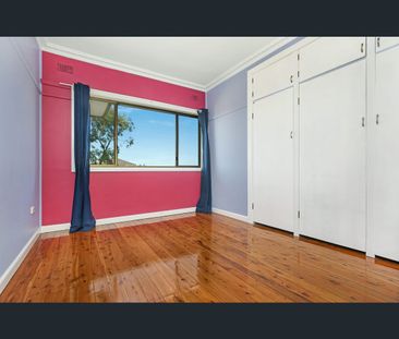98 Robsons Road, Keiraville, NSW 2500 - Photo 2