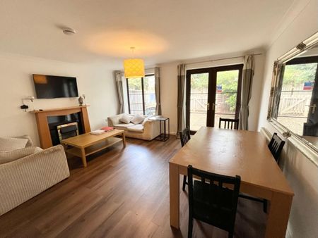 1 bedroom Flat To Let - Photo 5