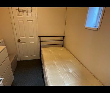 1 Bed Flat, Bulmershe Road, RG1 - Photo 3