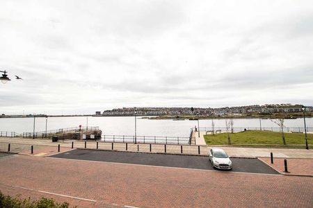 Cei Tir Y Castell, Barry, CF63 - Photo 2