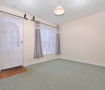 1 bedroom mid terraced house to rent, - Photo 4