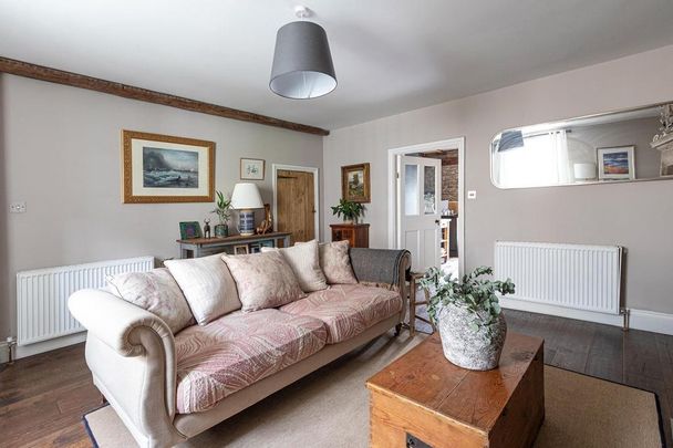 3 bedroom village house to rent - Photo 1