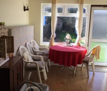 Room in a Shared House, Fairview Crescent, HA2 - Photo 1