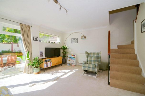 Waldegrave Park, Twickenham, London, TW1 - Photo 1