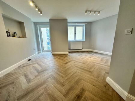 Studio to rent - Photo 3