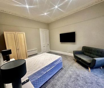 1 bedroom ground floor flat to rent - Photo 3