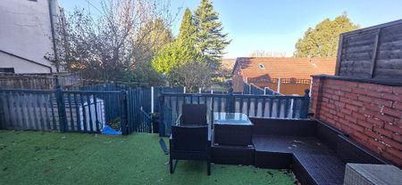 3 bedroom semi-detached house to rent - Photo 4