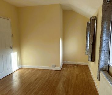 3 bedroom semi-detached house to rent - Photo 6