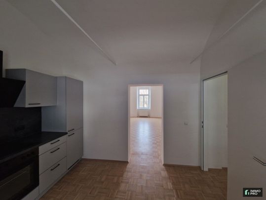 Generalsanierte 2-Zimmer-Wohnung mit zugeordnetem Parkplatz - in Wildon! - Foto 1