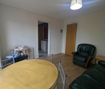 4 bedroom house to rent - Photo 2