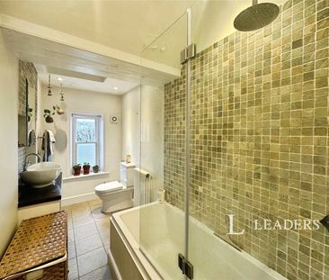 3 bedroom apartment to rent Courland, 19 Grange Road, Eastbourne, BN21 - Photo 5