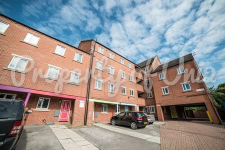 1 Albert Square, NG7 2FH, NOTTINGHAM - Photo 2