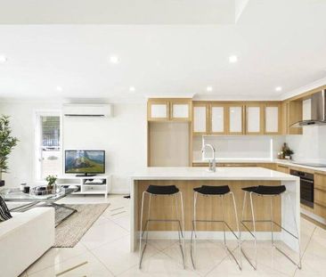 Sophistication, Style & Space - Photo 4