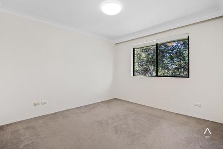 Charming 2-Bedroom Rental in Serene Marsfield Suburb! - Photo 3
