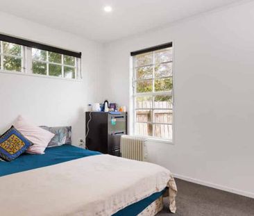 Kelvin Grove 3 Bedroom Home - Photo 2