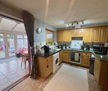 Doubleday Drive, Heybridge, CM9 - Photo 4