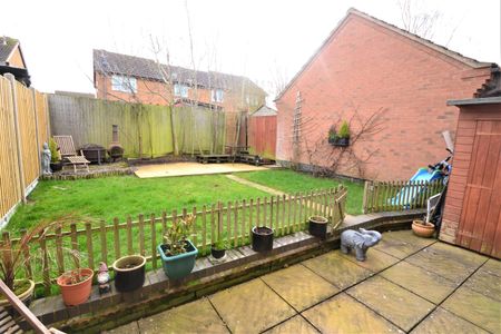 Deene Close, Market Harborough - Photo 4