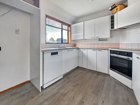 7a Fovant Street, Russley - Photo 2