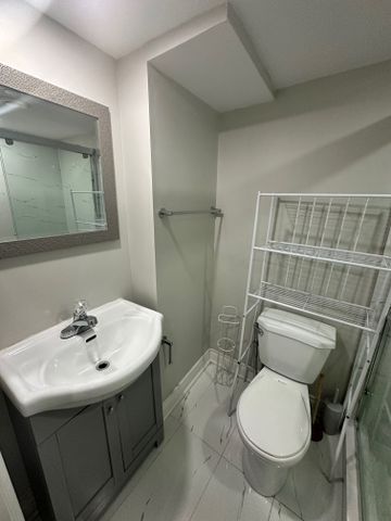 For Lease - 66 Roseville Drive, Brampton, Ontario - Photo 4