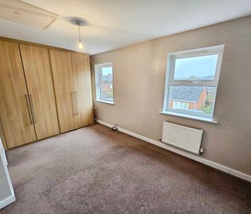 2 bedroom semi-detached house to rent - Photo 2