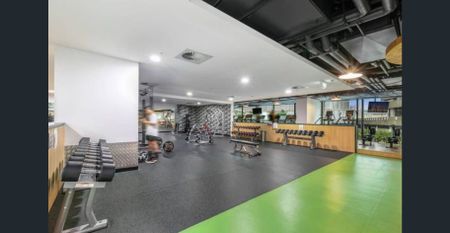 Natural sun light, furnished apartment in the centre of Sydneys CBD - Photo 5