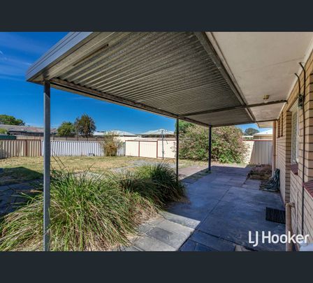 31 Helm Street, Maddington, WA 6109 - Photo 1
