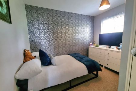 Tukes Avenue - Photo 2