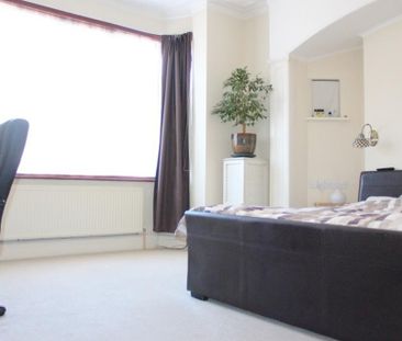 2 bedroom ground floor maisonette to rent - Photo 5