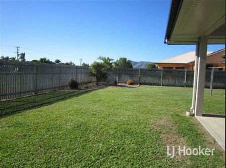 19 Daytona Drive, Kirwan - Photo 5