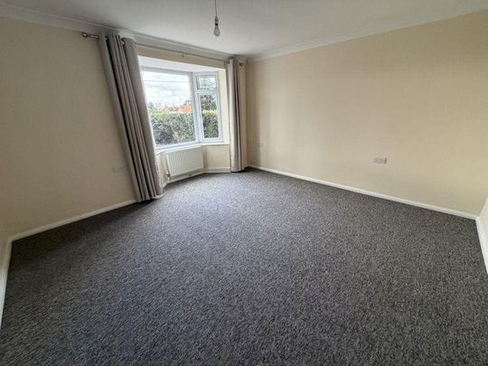 3 bedroom bungalow to rent - Photo 1