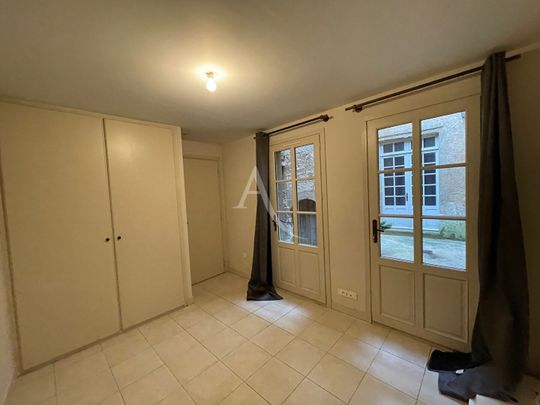 Location Appartement 2 pièces 42m² FONTENAY LE COMTE 85200 - Photo 1