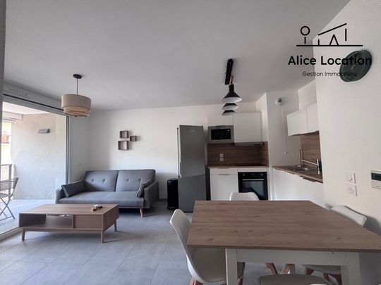 Location Appartement 2 pièces 38m² THONON LES BAINS 74200 - Photo 1