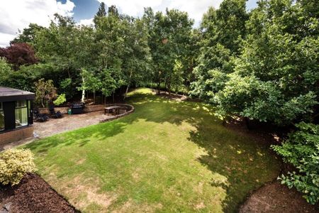 6 Bedroom House To Let - Photo 2