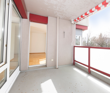 Grosszügige 2.5-Zimmerwohnung an zentraler Lage - Photo 3