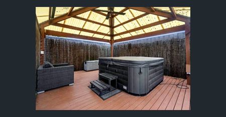 Large Renovated Home with Pool and Spa - Photo 3