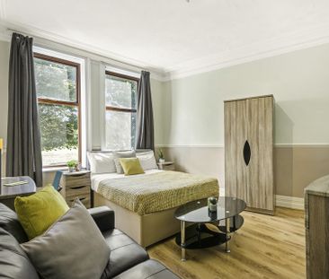 Flat 6, 223 HYDE PARK ROAD Leeds - LS6 1AH - Photo 2