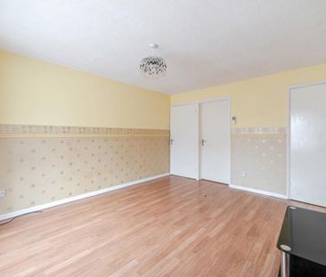 2 bedroom maisonette to rent - Photo 2