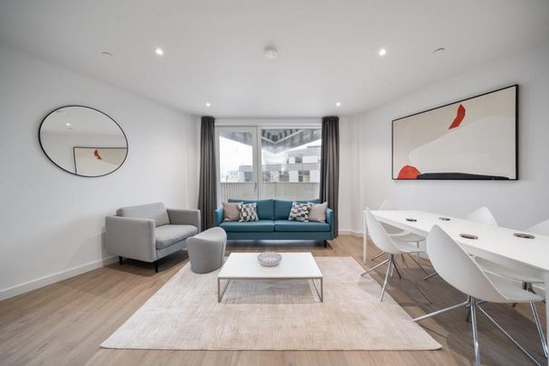 3 bedroom flat to rent - Photo 1