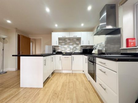 St. Georges Street, Cheltenham GL50 4DE - Photo 4