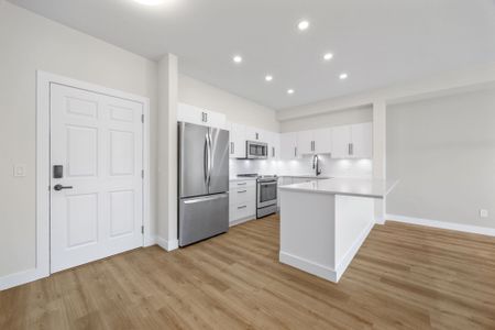 Luxury 2-Bedroom, 2-Bathroom Home at Pinnacle Point - Photo 2