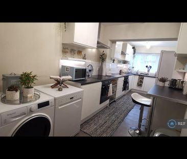 1 bedroom in a house share to rent - Photo 6