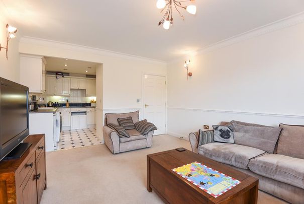 1 bedroom flat to rent - Photo 1
