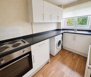 1 bedroom semi-detached house to rent - Photo 4