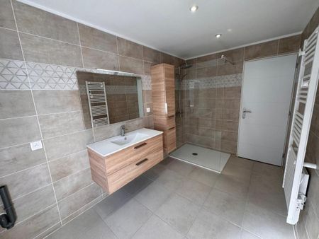 Location Maison 4 pièces 77m² ROBIAC ROCHESSADOULE 30160 - Photo 4