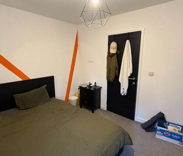 2 bedroom terraced house to rent - Photo 6