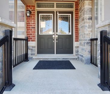 For Lease - 5 Blazing Star Street, East Gwillimbury, Ontario - Photo 1