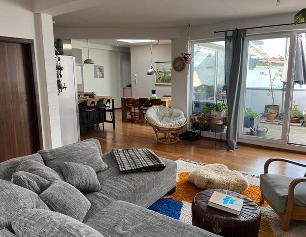 Große helle 2 Zimmer Wohnung in Neukölln zur Untermiete (3monate) - Photo 1