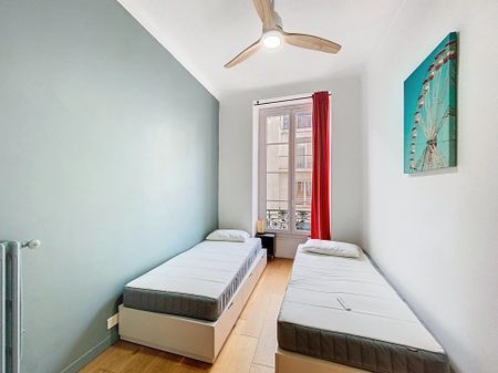 Location Appartement 4 pièces 70m² NICE 06000 - Photo 4