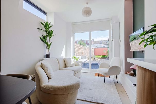 Sackville Road, Hove - Photo 1